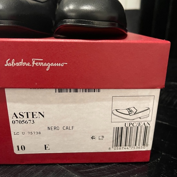 Salvatore Ferragamo MOCCASIN WITH GANCINI ORNAMENT Size 10